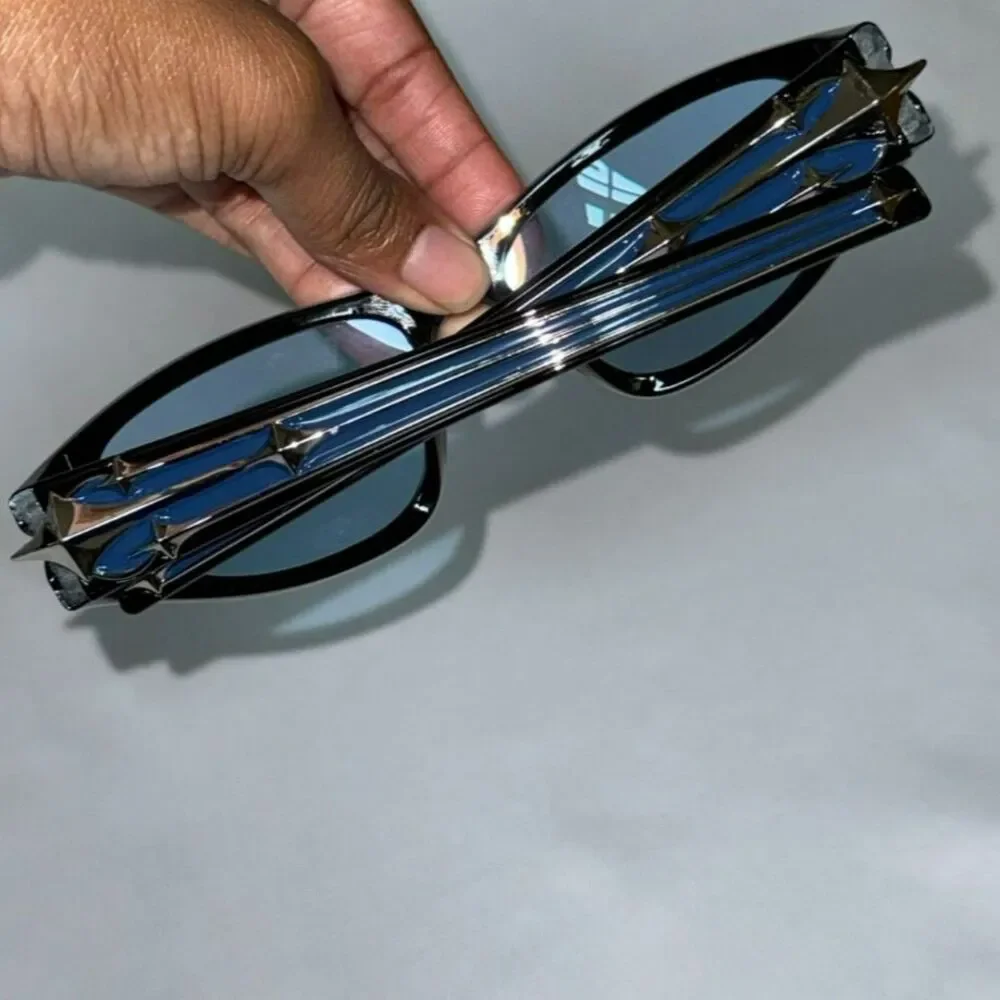 Retro Y2K-Inspired Wrap Around Blue Sunglasses - Unisex